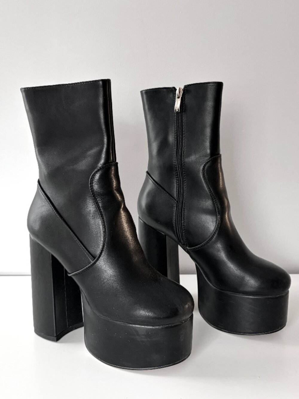 LAMODA Dark Wild Nature Platform Heels